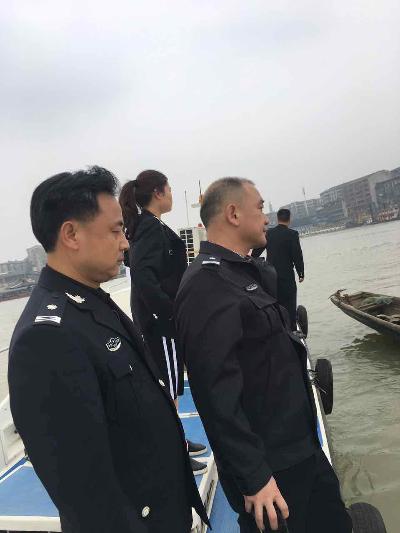 湖南沅江市渔业宣传教育与执法行动齐头并进_